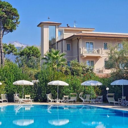 Hotel Villa Elsa Marina di Massa Exterior foto